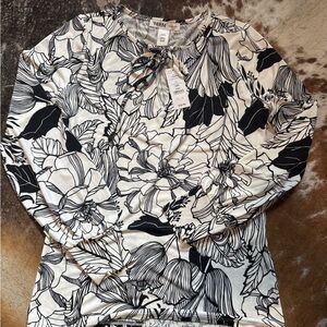 White House Black Market Black and White Floral Long Sleeve Top